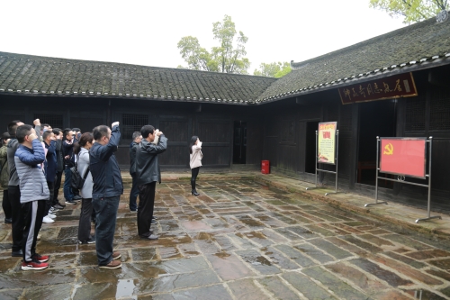市公共资源交易中心参观帅孟奇故居活动 (2).jpg